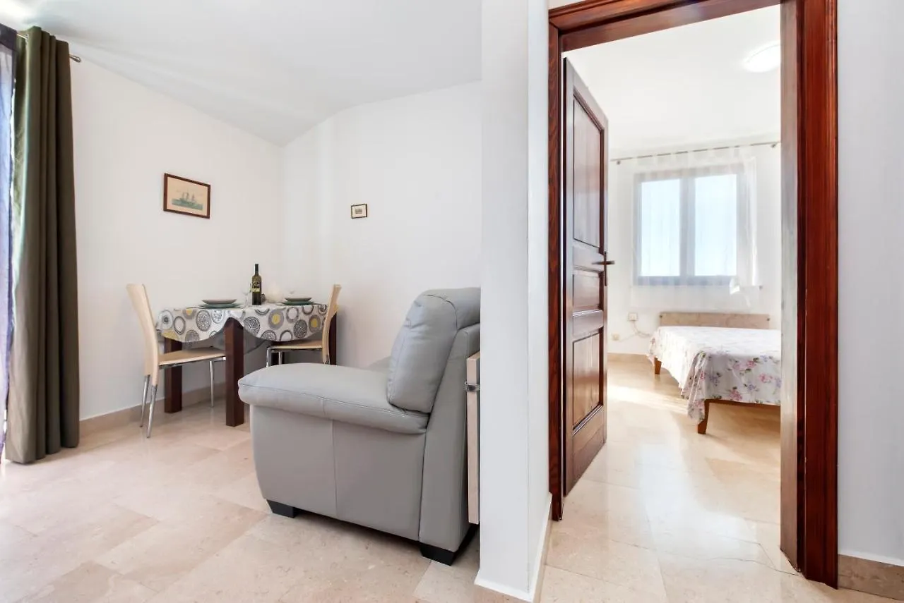 Apartment Guesthouse Santin Rovinj Kroatien